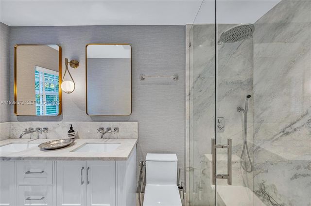 607 Melaleuca Ln, Miami, FL 33137