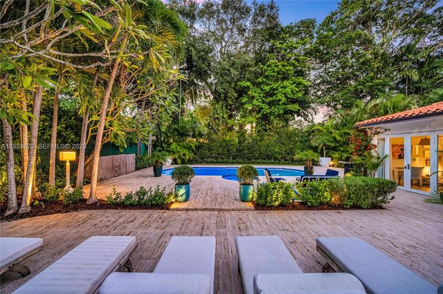 607 Melaleuca Ln, Miami, FL 33137