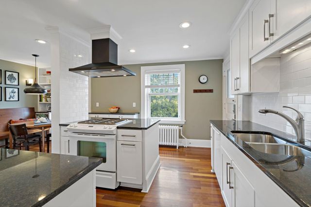 2407 Girard Avenue S 6, Minneapolis, MN 55405