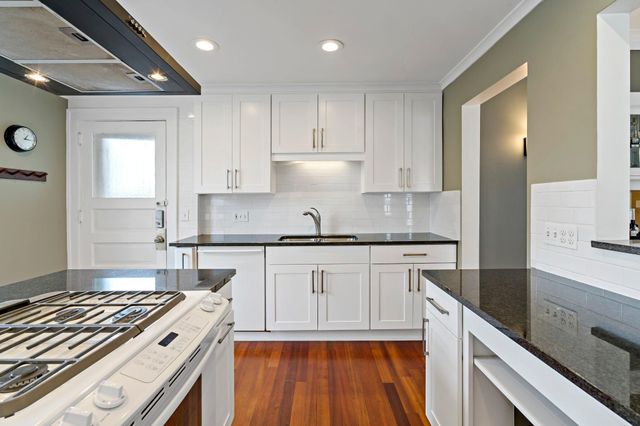 2407 Girard Avenue S 6, Minneapolis, MN 55405