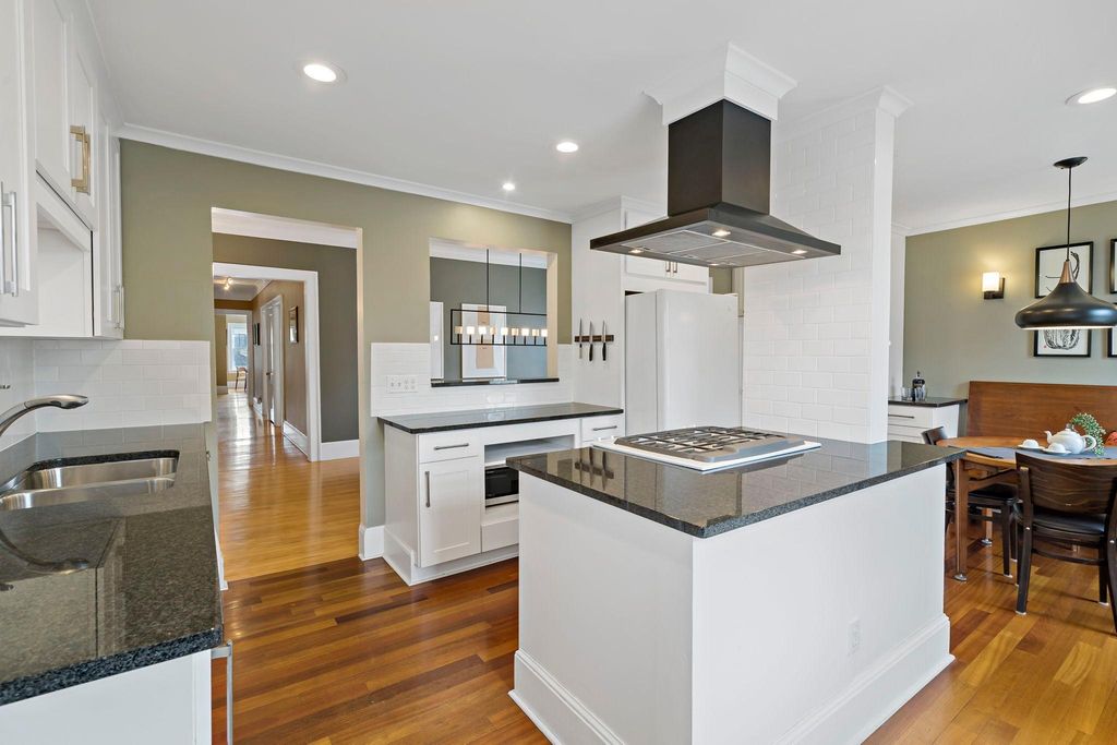 2407 Girard Avenue S 6, Minneapolis, MN 55405 — photo 4