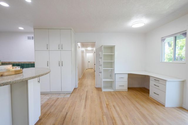 39 W Fulton St, Stockton, CA 95204