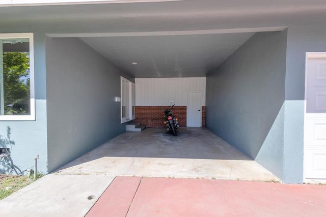 39 W Fulton St, Stockton, CA 95204