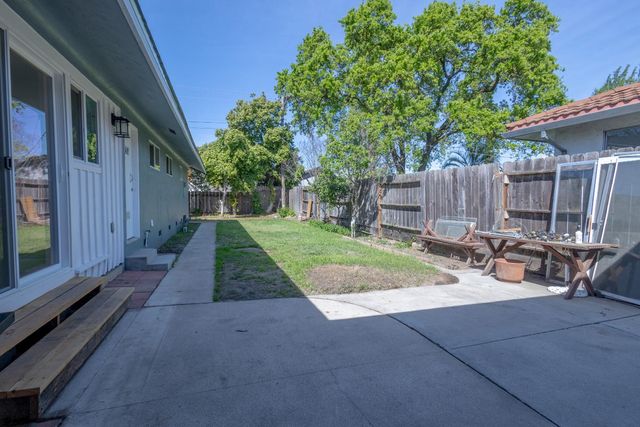 39 W Fulton St, Stockton, CA 95204