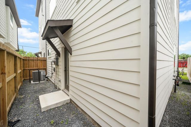 7215 Brazil Street, Houston, TX 77093