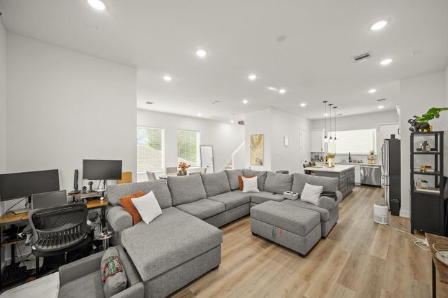 7215 Brazil Street, Houston, TX 77093