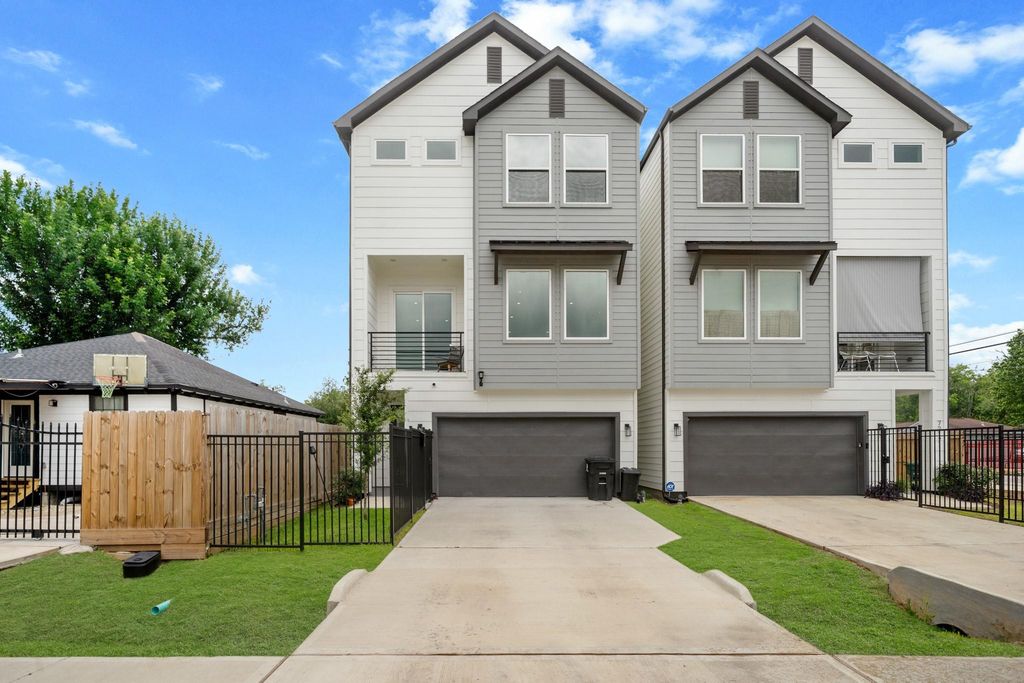 7215 Brazil Street, Houston, TX 77093