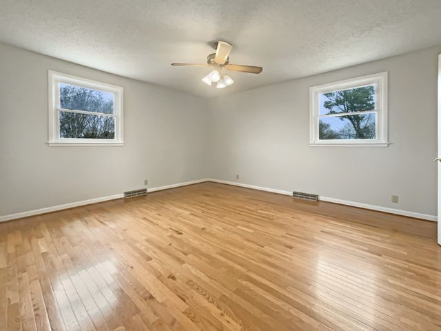 301 Tanglewood Dr, Mount Juliet, TN 37122