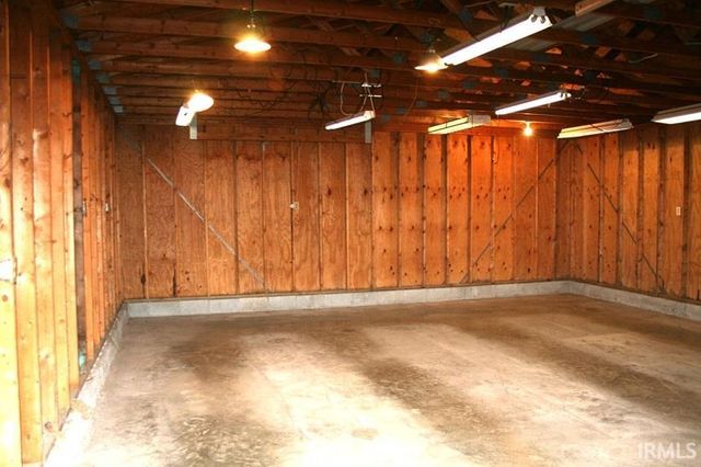 560 S MAISH ROAD, Frankfort, IN 46041