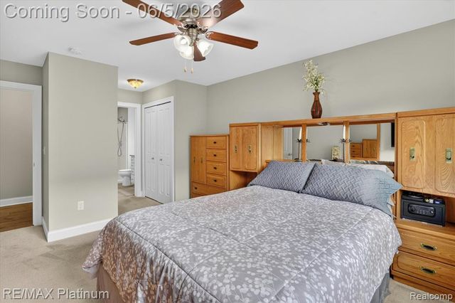 465 Hosta 082, Howell, MI 48843