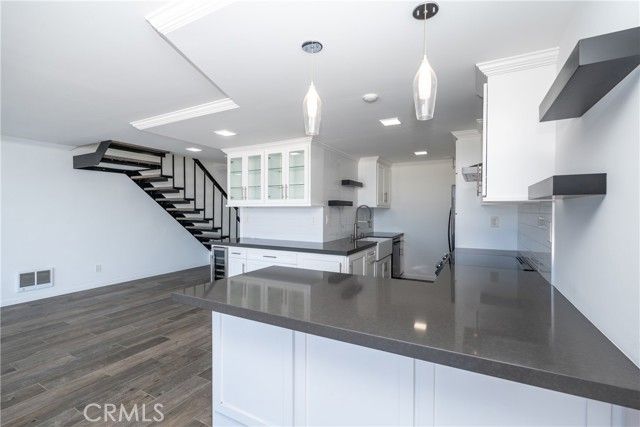 531 Esplanade 713, Redondo Beach, CA 90277