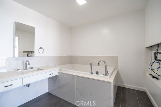 531 Esplanade 713, Redondo Beach, CA 90277