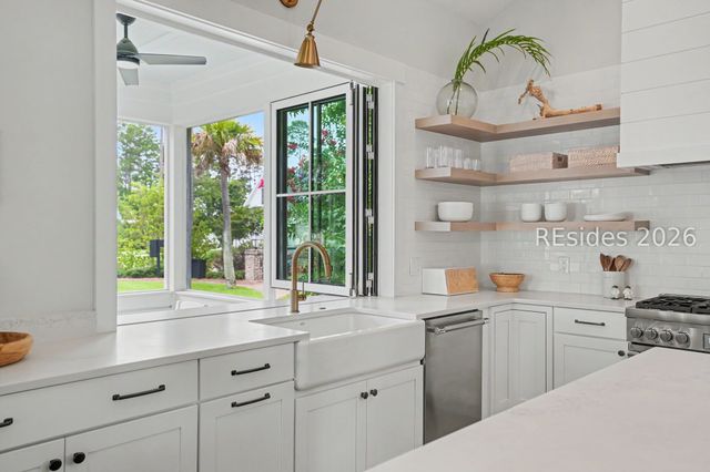14 Thunderstorm Ln, Bluffton, SC 29910