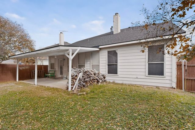 1117 Indian Trail Court, Roanoke, TX 76262