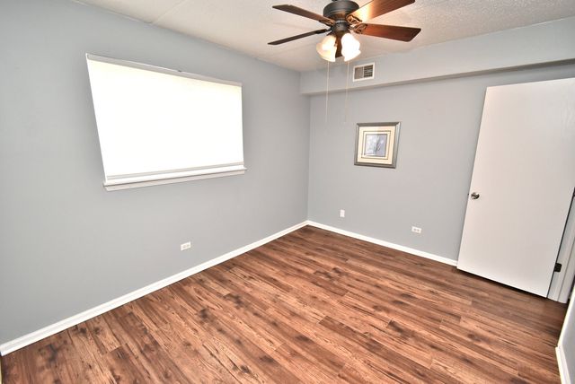 18206 Rita Road 1B, Tinley Park, IL 60477