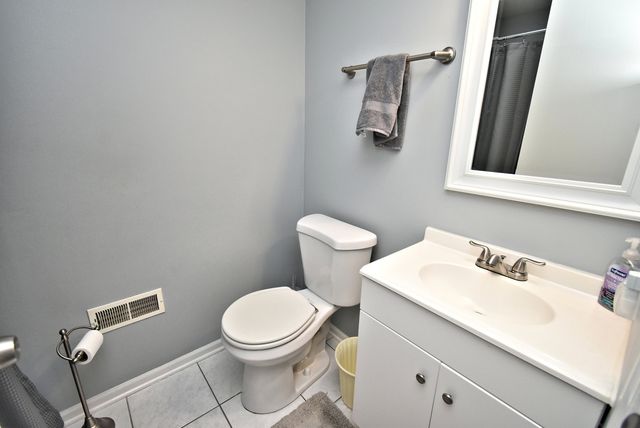 18206 Rita Road 1B, Tinley Park, IL 60477