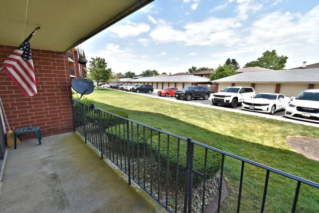18206 Rita Road 1B, Tinley Park, IL 60477