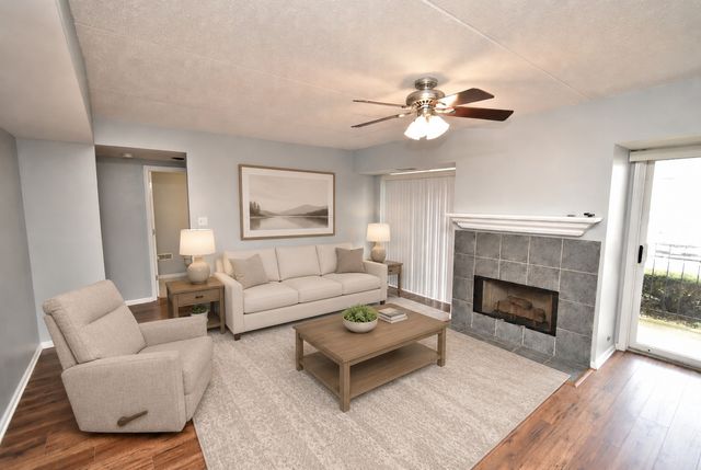 18206 Rita Road 1B, Tinley Park, IL 60477