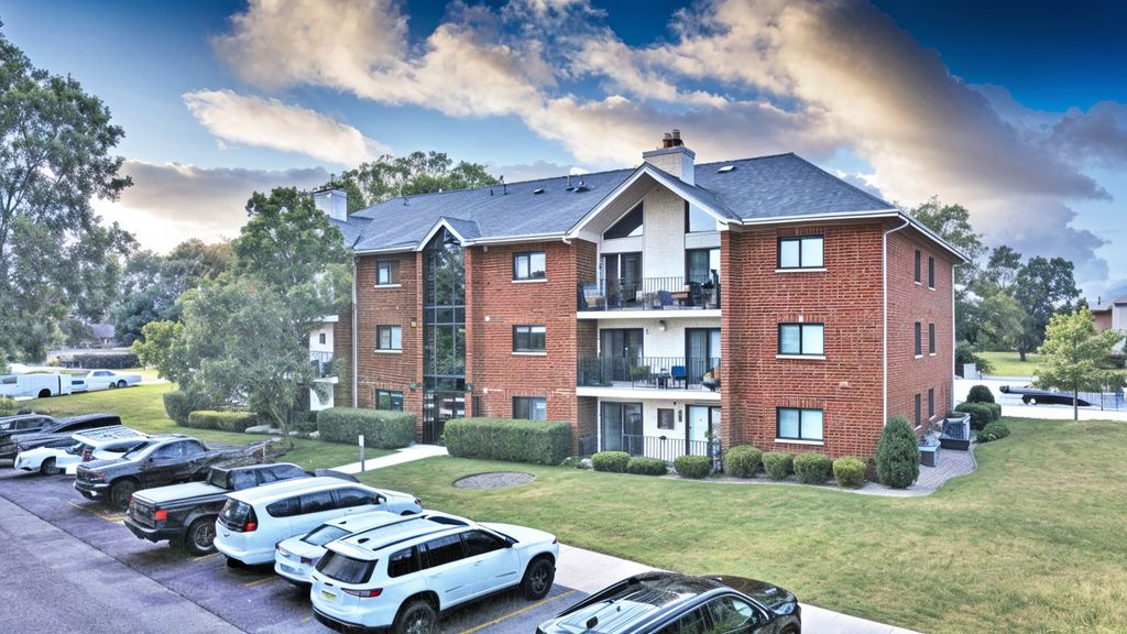18206 Rita Road 1B, Tinley Park, IL 60477