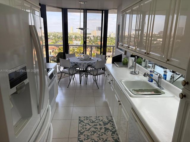 3600 Yacht Club Drive 1001, Aventura, FL 33180