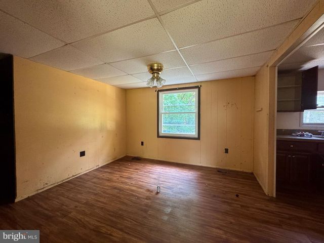 7089 JAMES MOORE RD, Port Norris, NJ 08349