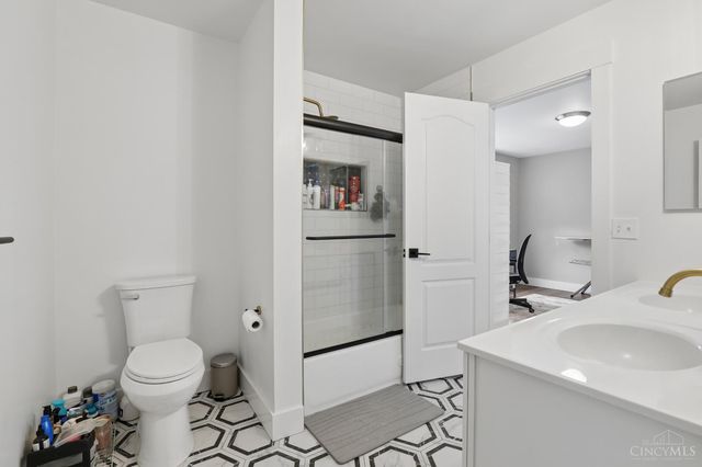 8179 Worcester Drive, Hamilton Twp, OH 45039