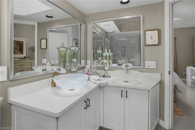 3920 Leeward Passage CT # 201, Bonita Springs, FL 34134