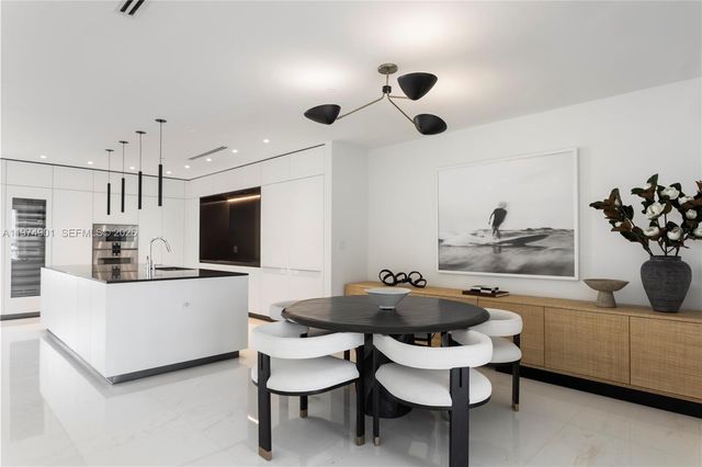 300 Biscayne Boulevard Way 5002 E, Miami, FL 33131