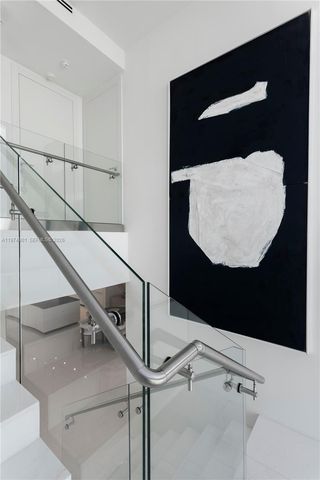 300 Biscayne Boulevard Way 5002 E, Miami, FL 33131