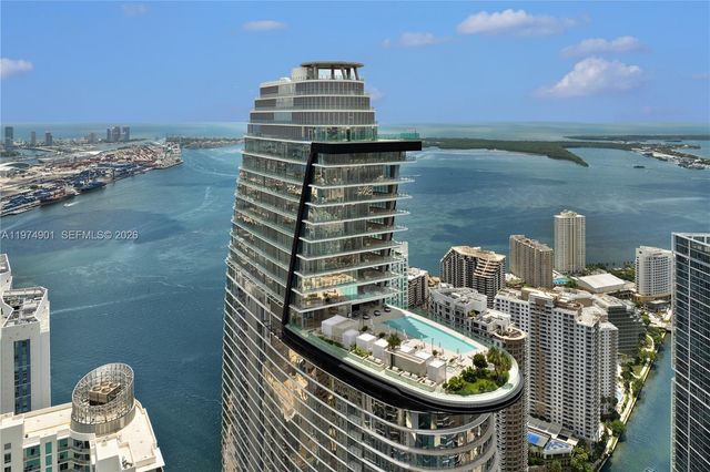 300 Biscayne Boulevard Way 5002 E, Miami, FL 33131