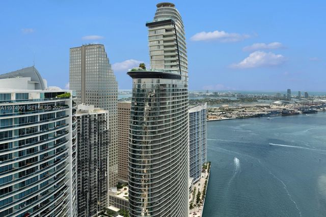 300 Biscayne Boulevard Way 5002 E, Miami, FL 33131