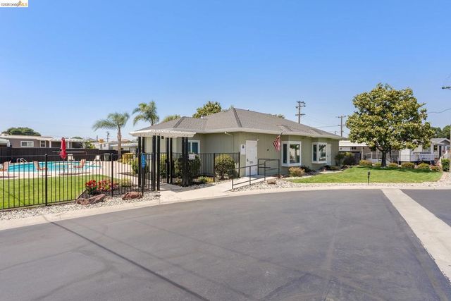 36 Cayuga St, Oakley, CA 94561