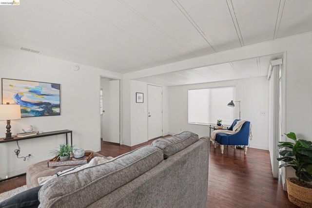 36 Cayuga St, Oakley, CA 94561