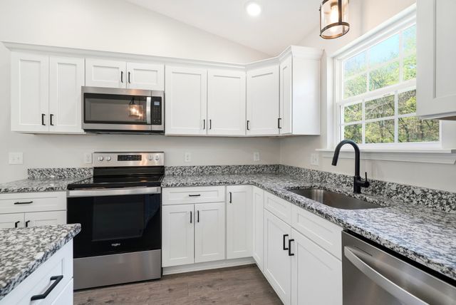 274 Plunkett Creek Rd, Gordonsville, TN 38563