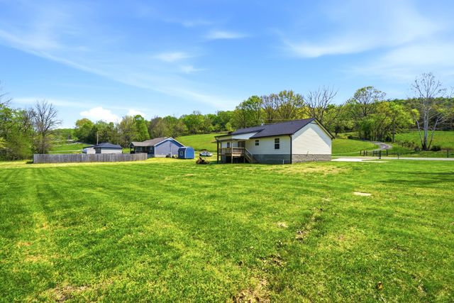 274 Plunkett Creek Rd, Gordonsville, TN 38563