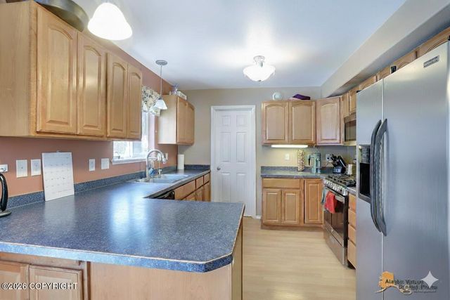 2215 N Tabasco Cat Drive, Palmer, AK 99645