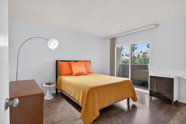 1150 E Amado Road 8c2, Palm Springs, CA 92262