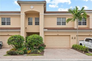 135 SW WALKING Path, Stuart, FL 34997