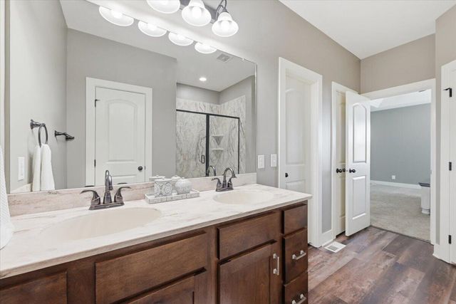 12126 ELMWOOD Drive, Bennington, NE 68007