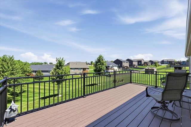 12126 ELMWOOD Drive, Bennington, NE 68007
