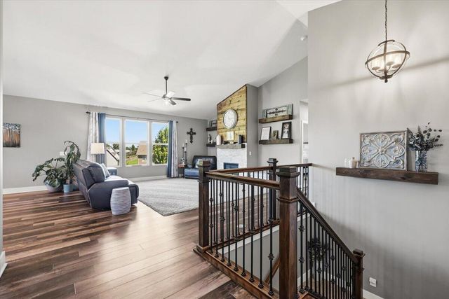12126 ELMWOOD Drive, Bennington, NE 68007