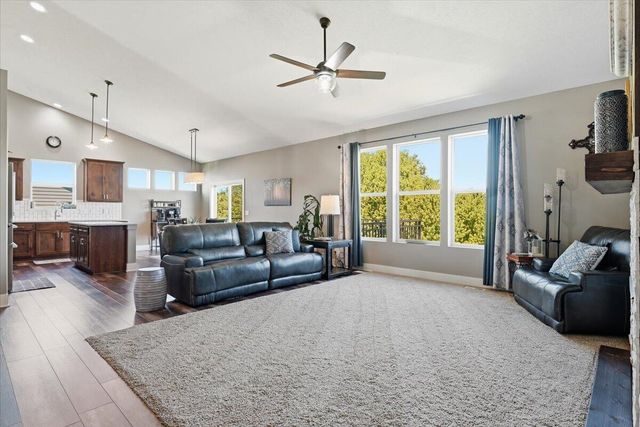 12126 ELMWOOD Drive, Bennington, NE 68007