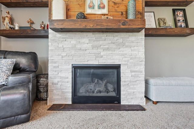 12126 ELMWOOD Drive, Bennington, NE 68007