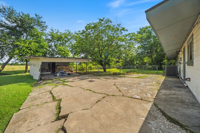 1404 Tremont Street, Greenville, TX 75401