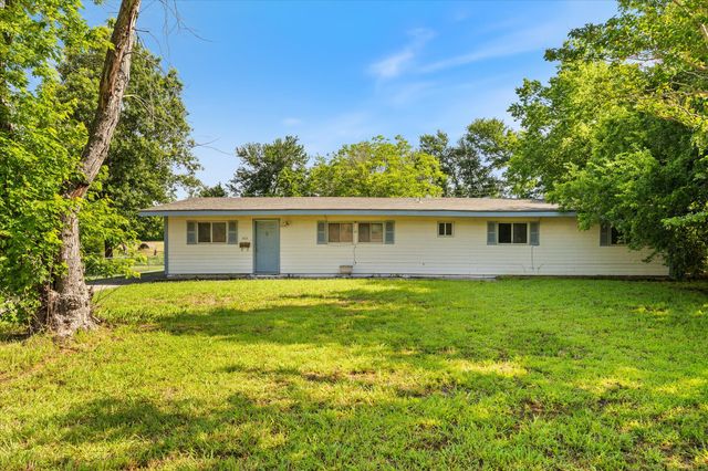 1404 Tremont Street, Greenville, TX 75401