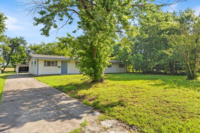 1404 Tremont Street, Greenville, TX 75401