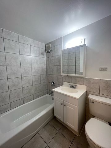 4180 N Marine Drive 1206, Chicago, IL 60613