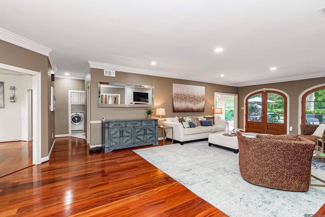 2934 Dakin Ave, Baton Rouge, LA 70820