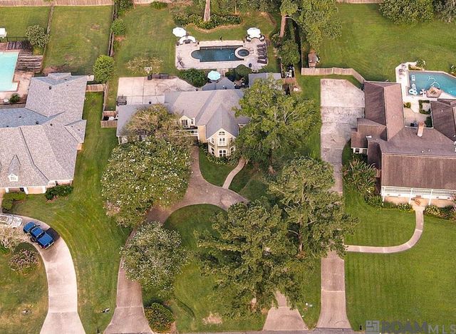 2934 Dakin Ave, Baton Rouge, LA 70820