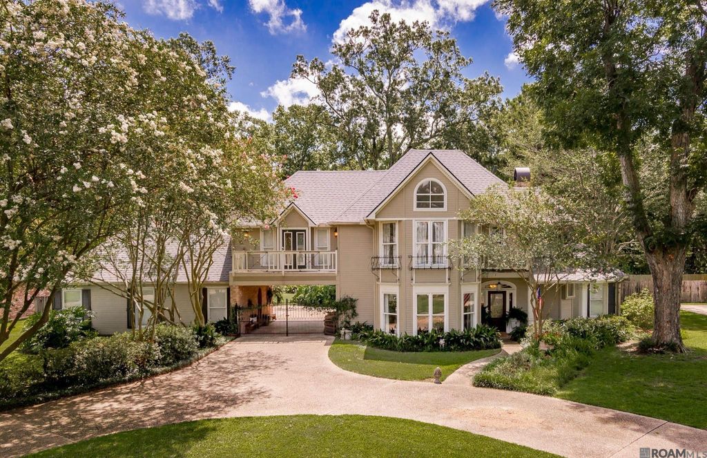 2934 Dakin Ave, Baton Rouge, LA 70820